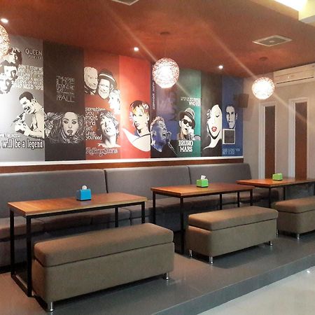 Melody Guest House Cilegon Zewnętrze zdjęcie