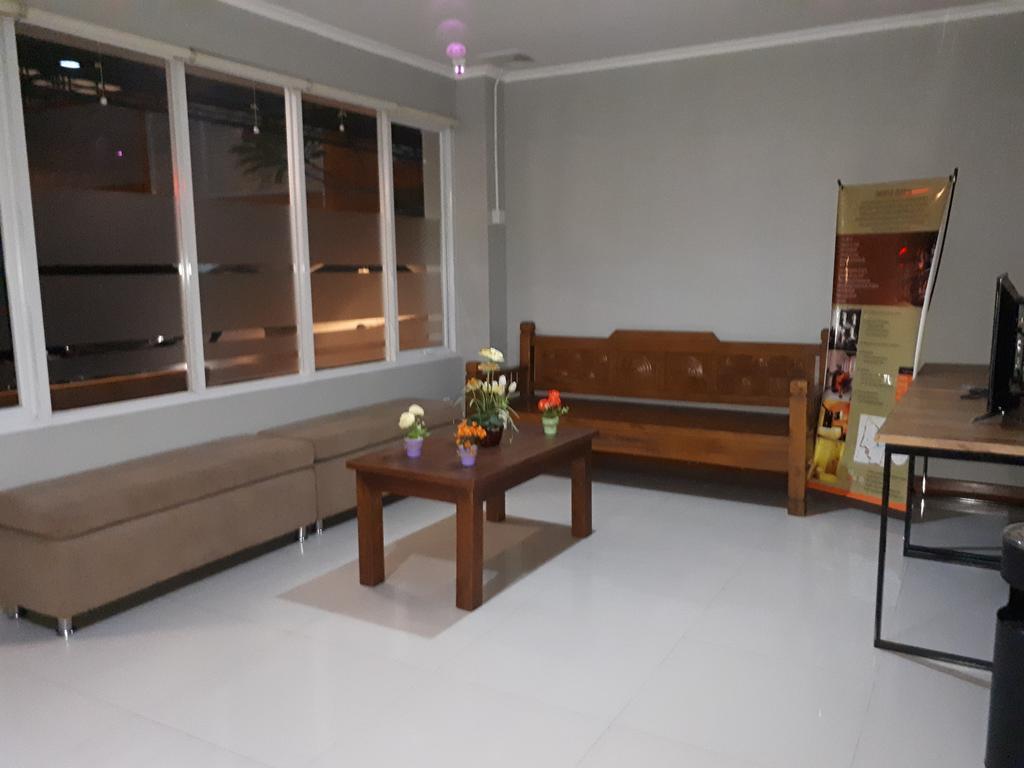 Melody Guest House Cilegon Zewnętrze zdjęcie